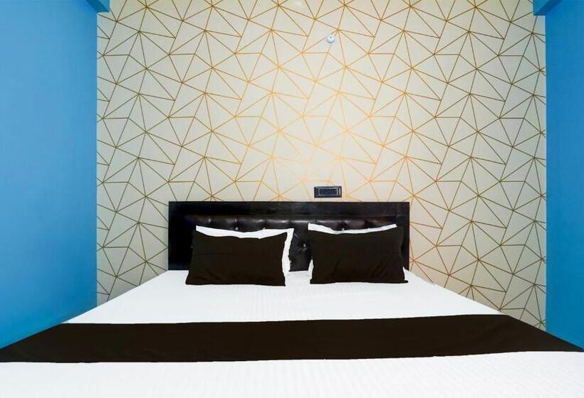 Трехместный Номер Классика, O J.k Hotel And Resturant