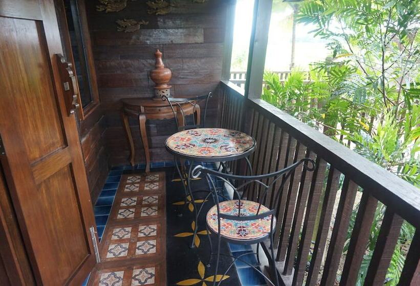 اتاق لوکس, Bantunglom Resort