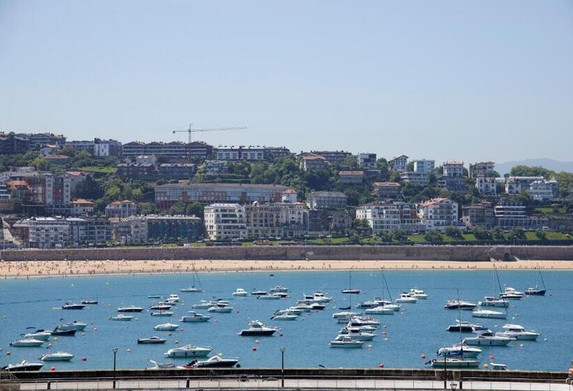 高级海景房, Sansebay