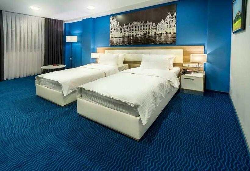 اتاق لوکس, Central Hotel, Fitness And Spa