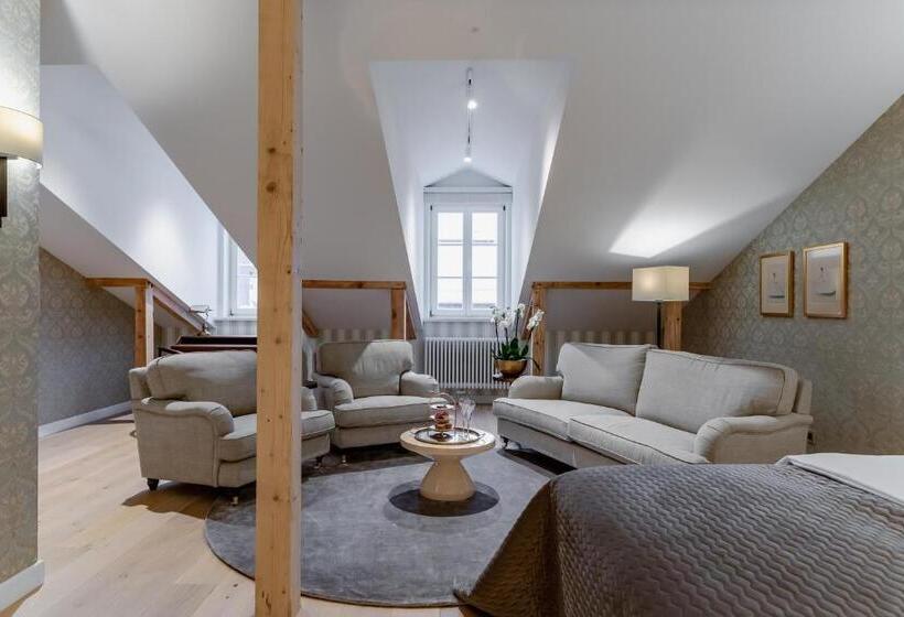 اتاق لوکس, Unicus Palace Old Town   Destigo Hotels
