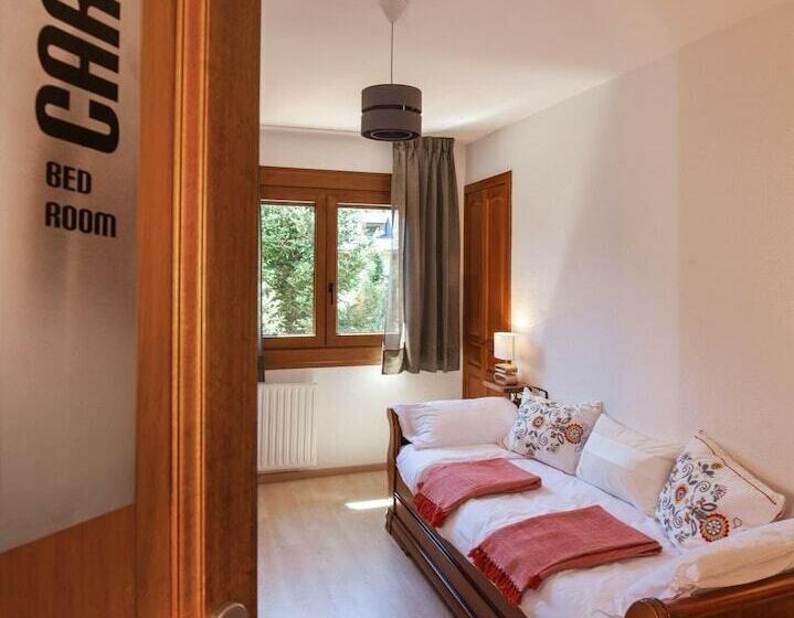 سوییت خانوادگی, B&b La Lluna