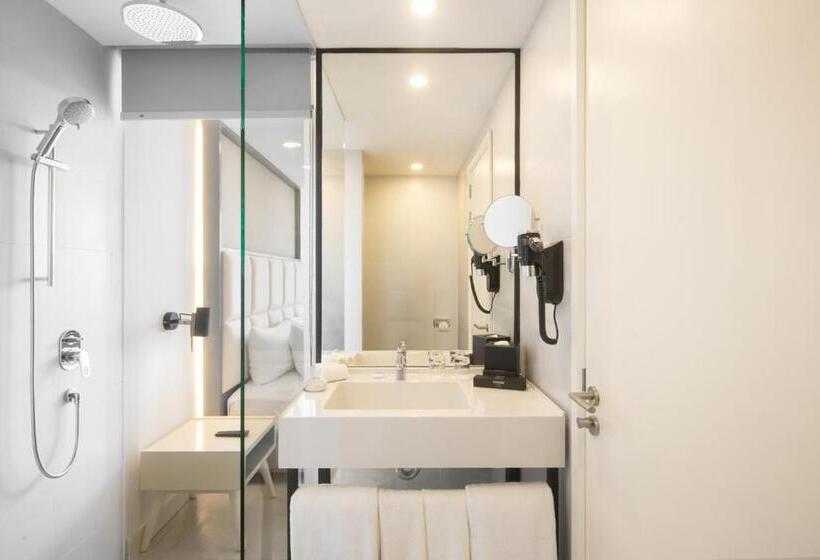 Номер Стандарт с Террасой, Innside By Meliá Yogyakarta