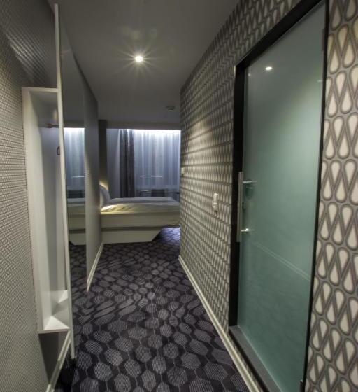 اتاق سوپریور با چشم‌انداز, Magic Hotel Korskirken