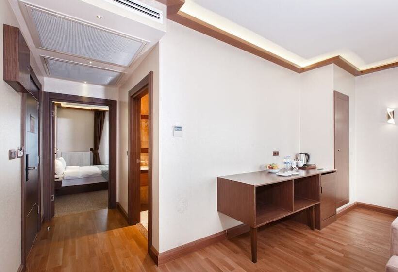 سوئیت جونیور خانوادگی, Sera Lake Resort Hotel Spa & Aparts