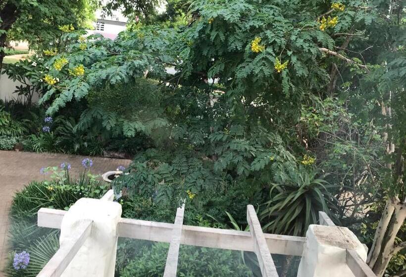 חדר דלוקס, Micasa Sucasa Manor