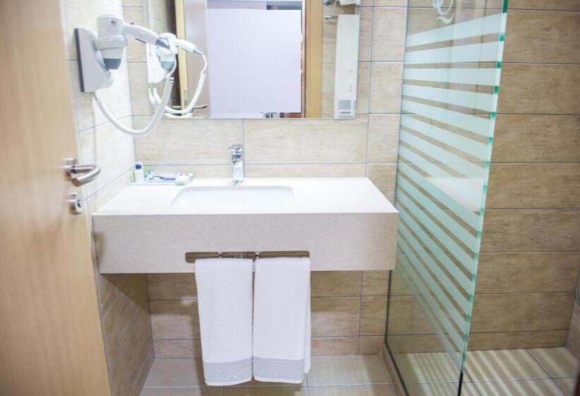 Familjesvit, Santa Quaranta Premium Resort