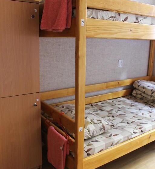 غرفة عائلية, Green Street Hostel