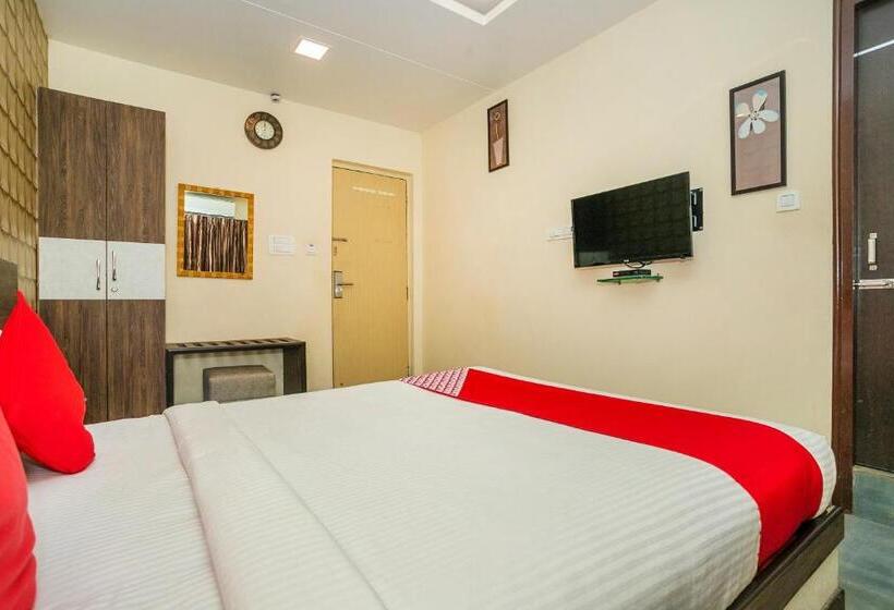 חדר סטנדרט, Super Collection O Indian Suites Near Sitara Restaurant