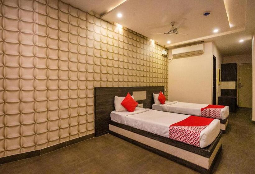 חדר סטנדרט, Super Collection O Indian Suites Near Sitara Restaurant