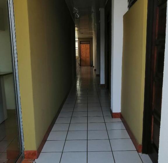 Quarto Deluxe, Malinche