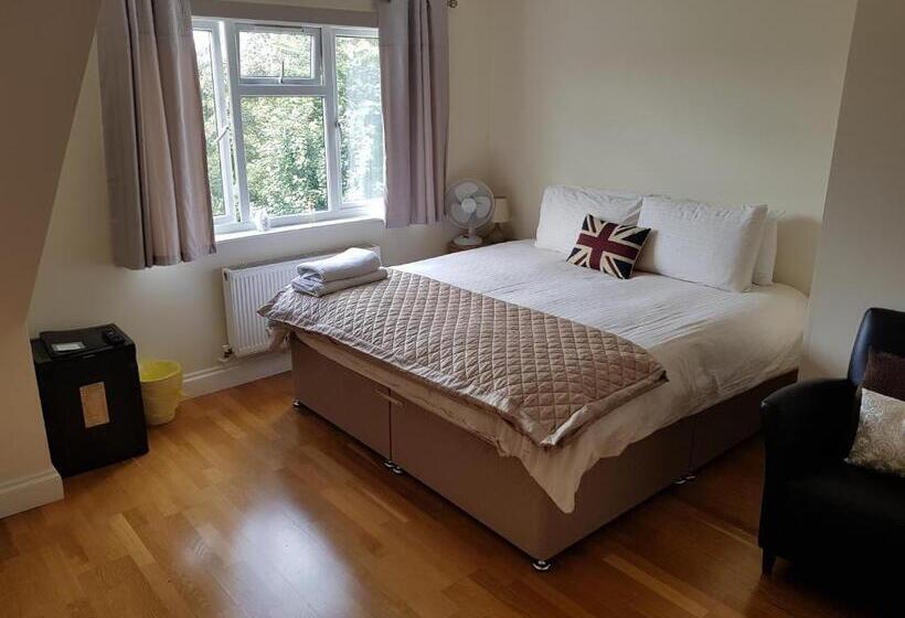 Номер Deluxe, Kathleen House