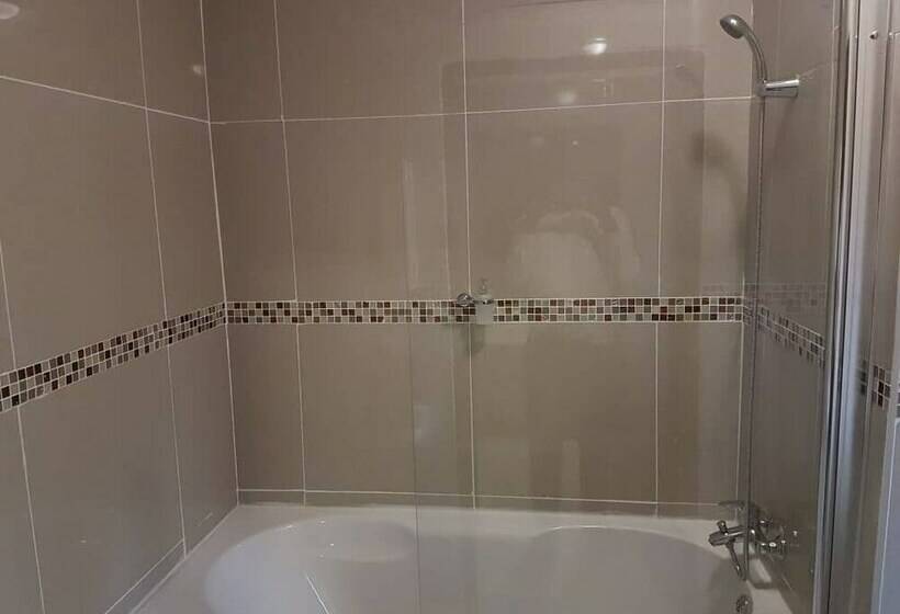 اتاق استاندارد, Ezzela House Bed & Breakfast