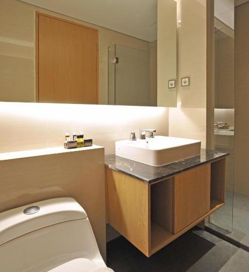اتاق استاندارد با تخت بزرگ, Midtown Residence Surabaya