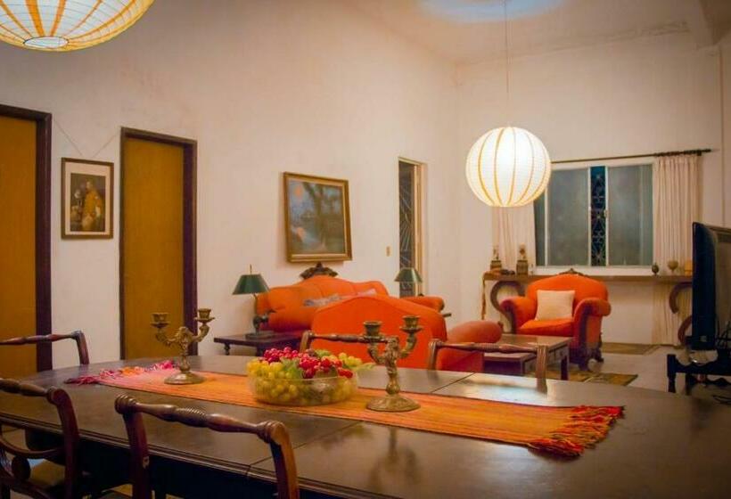 Quarto Estandar Individual, Solar Dos Tchuccos