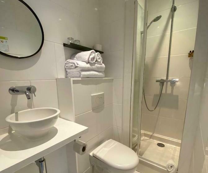Номер Комфорт, Hôtel Les Bains