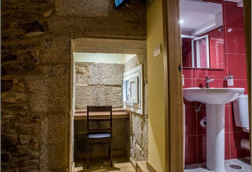 이코노미 룸, Oxford Suites Santiago De Compostela