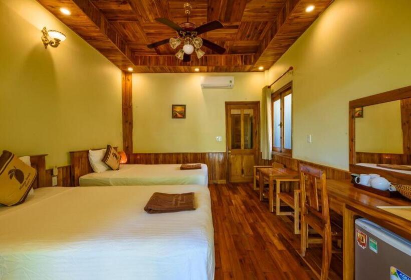 2 Bedrooms Standard Bungalow Sea View, Mango Beach Resort