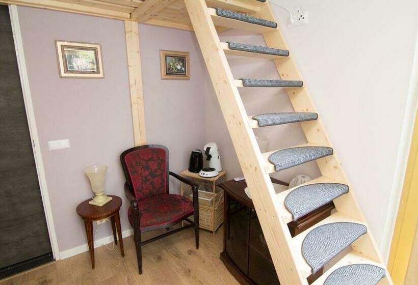 Номер Стандарт, Marbles Inn