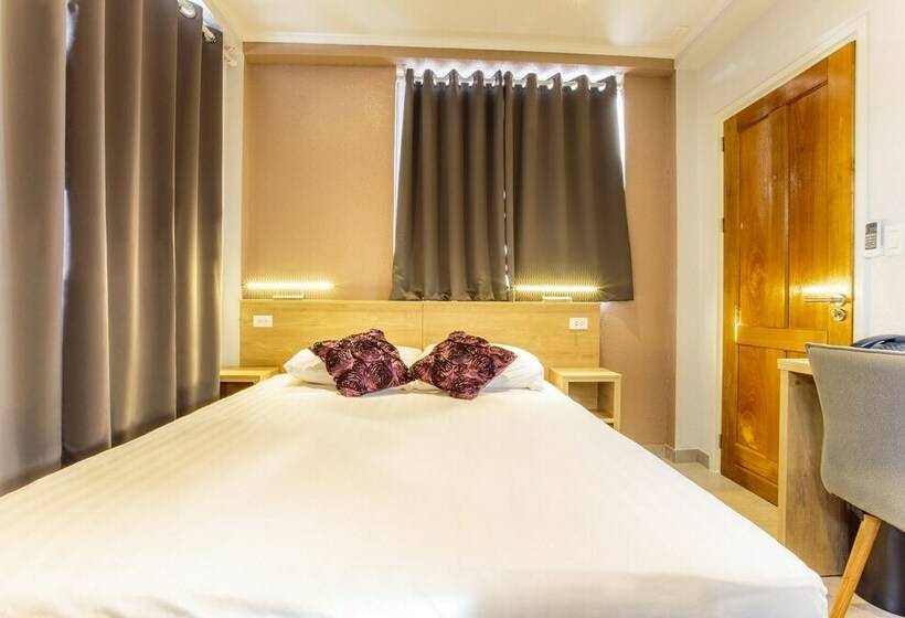 Chambre Standard, Qinn Boutique
