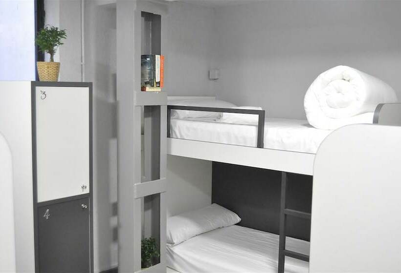 Quarto Quádruplo Estandar, Quartier Bilbao Hostel Casco Viejo
