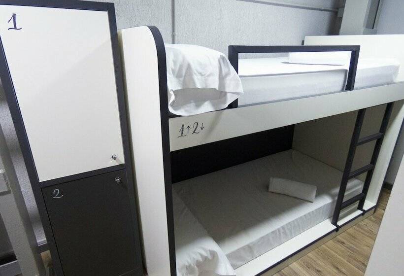 Четырехместный Номер Стандарт, Quartier Bilbao Hostel Casco Viejo