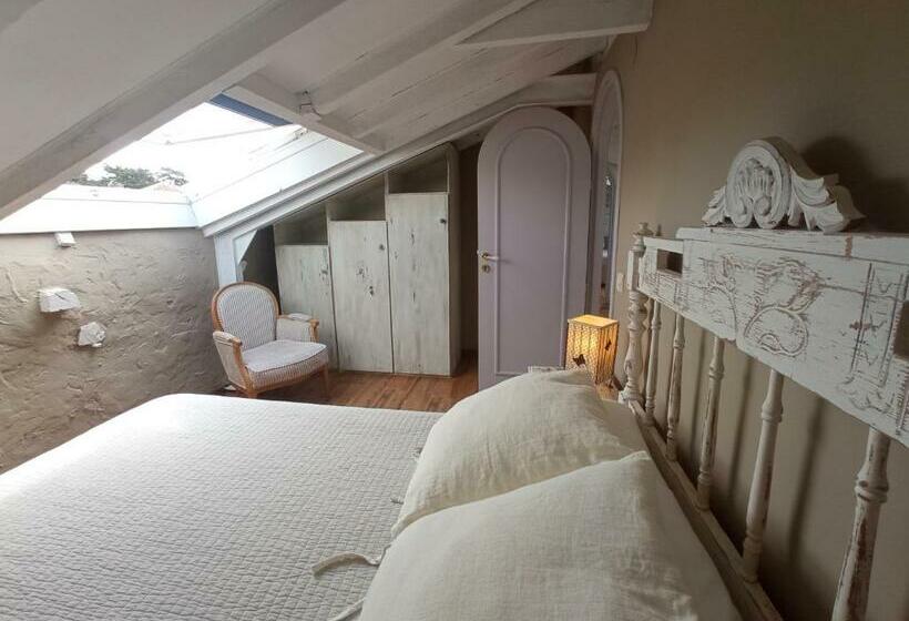 Quarto Ático, Hosteria De Arnuero