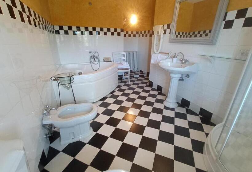 Номер Стандарт с Гидромассажем, Hosteria De Arnuero