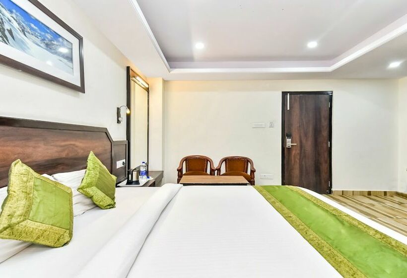 Номер Deluxe, Treebo Maharaja, Near Mall Road