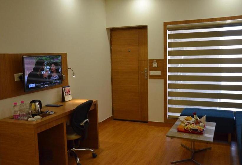 سوییت اجرایی, Sparrow Hotel Managed By Siara Sariska Alwar