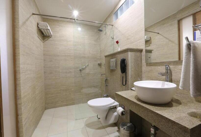 اتاق لوکس, Sparrow Hotel Managed By Siara Sariska Alwar