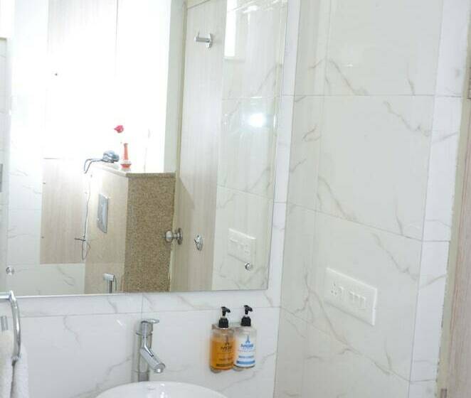 اتاق لوکس, Sparrow Hotel Managed By Siara Sariska Alwar