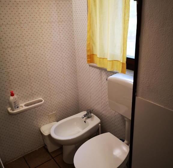 Вилла 2 Спальни, I Tre Abeti   Holiday House