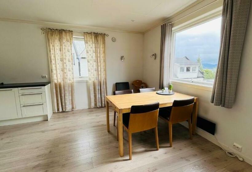 Апартаменты 3 Спальни Вид на Море, Norhostel Apartment