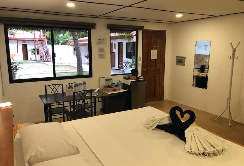 Семейный Номер, Parrot Resort Moalboal