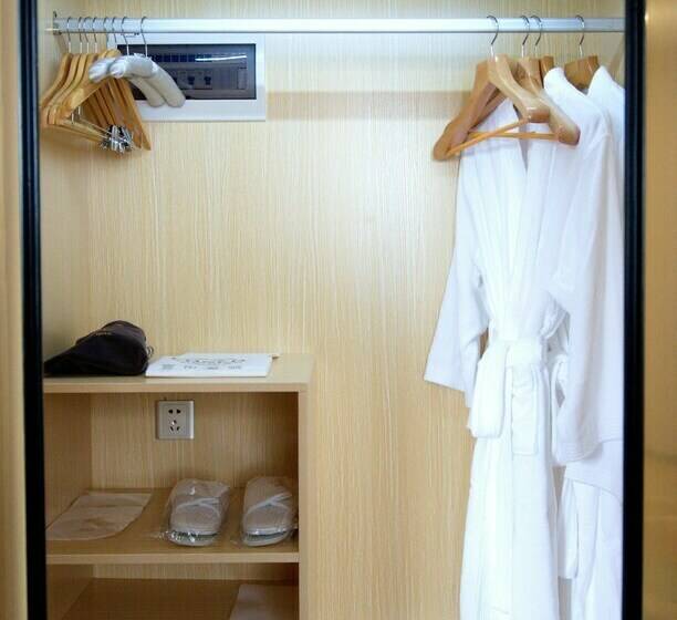 Президентский Люкс, Guangzhou Seaman Hotel Line 2 Jiangnanxi Station