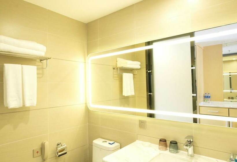 Президентский Люкс, Guangzhou Seaman Hotel Line 2 Jiangnanxi Station