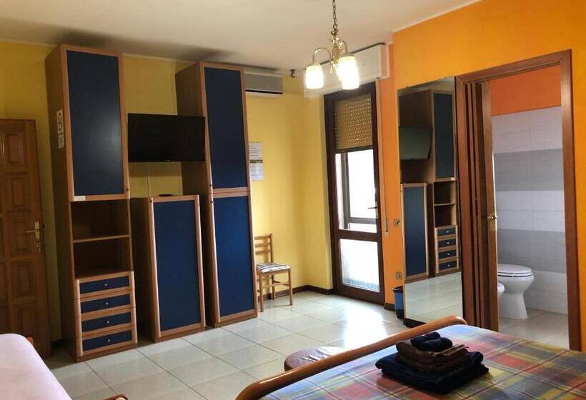 基本三人间, B&b Su Fassoi