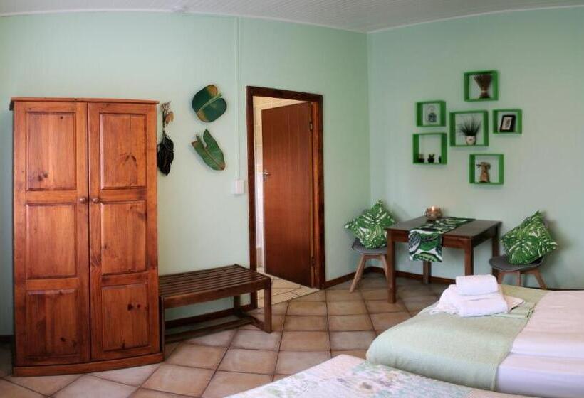 Апартаменты 2 Спальни, Avenues Guesthouse