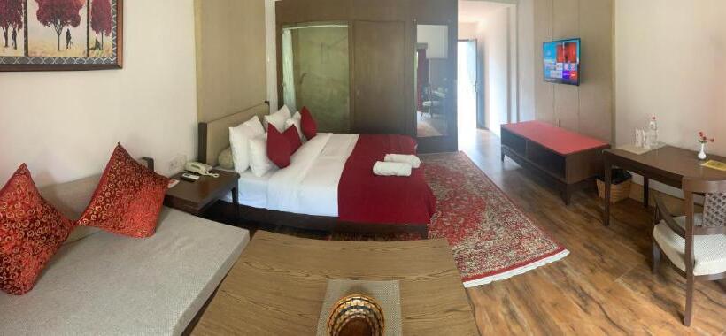 Номер Стандарт с Балконом, The Sultan Resort