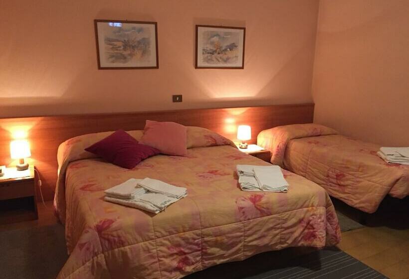 Четырехместный Номер Economy, Albergo Miramonti