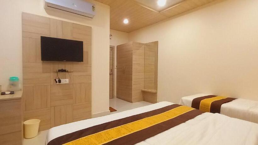 带花园景观的标准三人间, Sanjog Resort