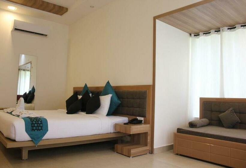 스탠다드 발코니 룸, Namami Ganges Beach Resort & Spa