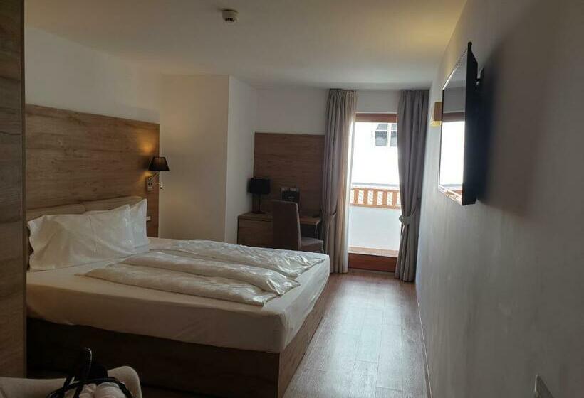 주니어 스위트, Golden Park Resort