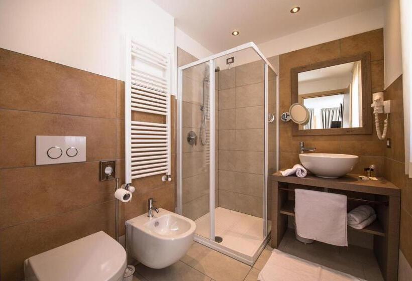 가든 전망 주니어 스위트, Golden Park Resort