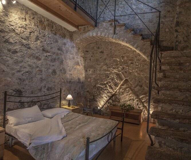 Escritório Estándar, Prà De La Fam B&b