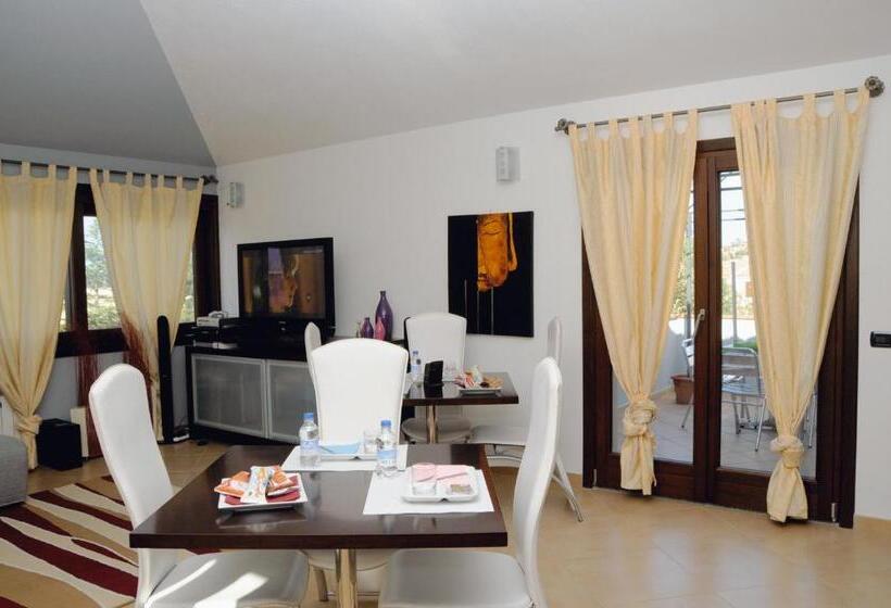 Standard room with outdoor bath, Eldivin
