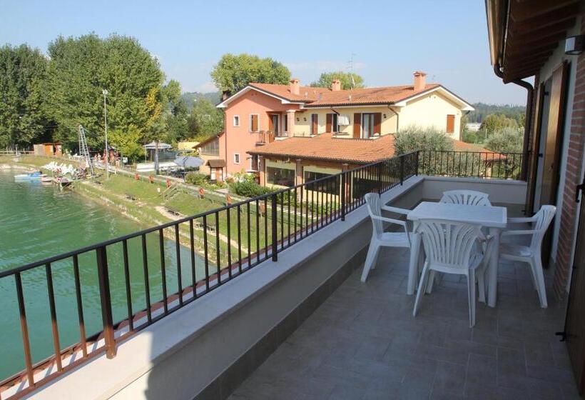 1 Bedroom Apartment Lake View, Laghetto Ai Portici