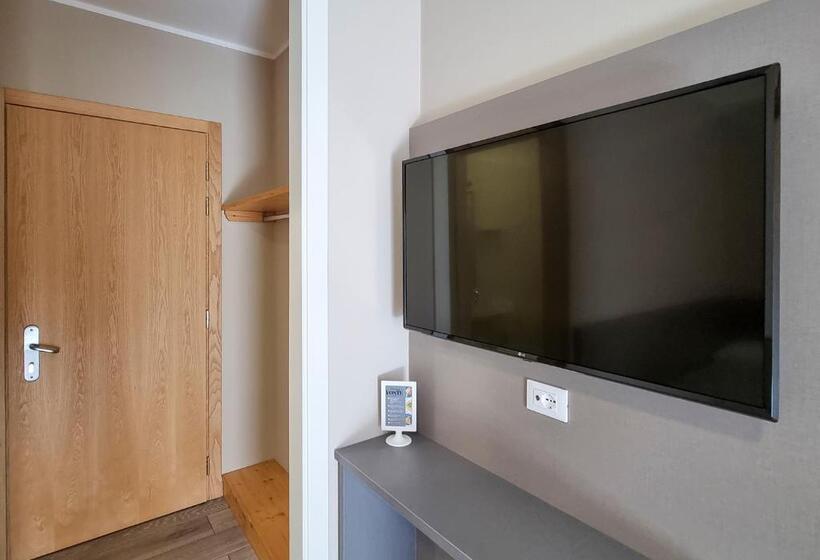 Chambre Triple Standard avec Balcon, Alla Fonte