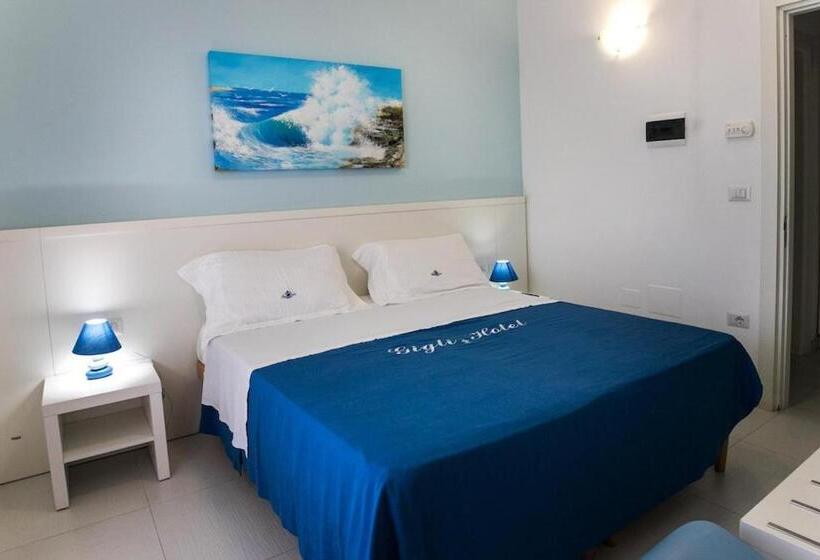 标准间, Salento Gold Beach